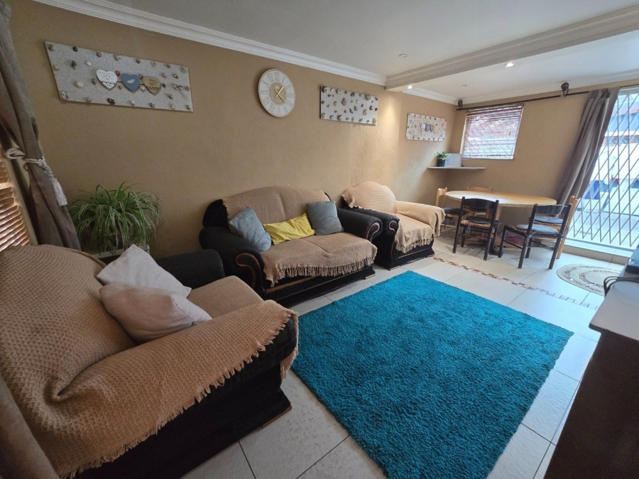 4 Bedroom Property for Sale in Portlands Western Cape